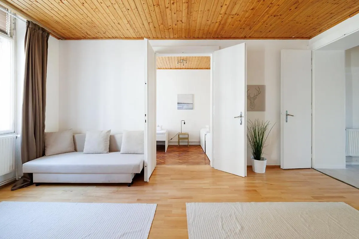 Lejlighed Wohnung Mit 9 Schlafplaetze Wien
